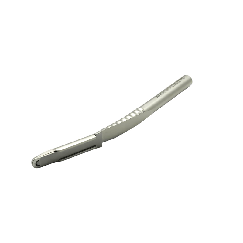 Bone Scraper Curved 15.5cm
